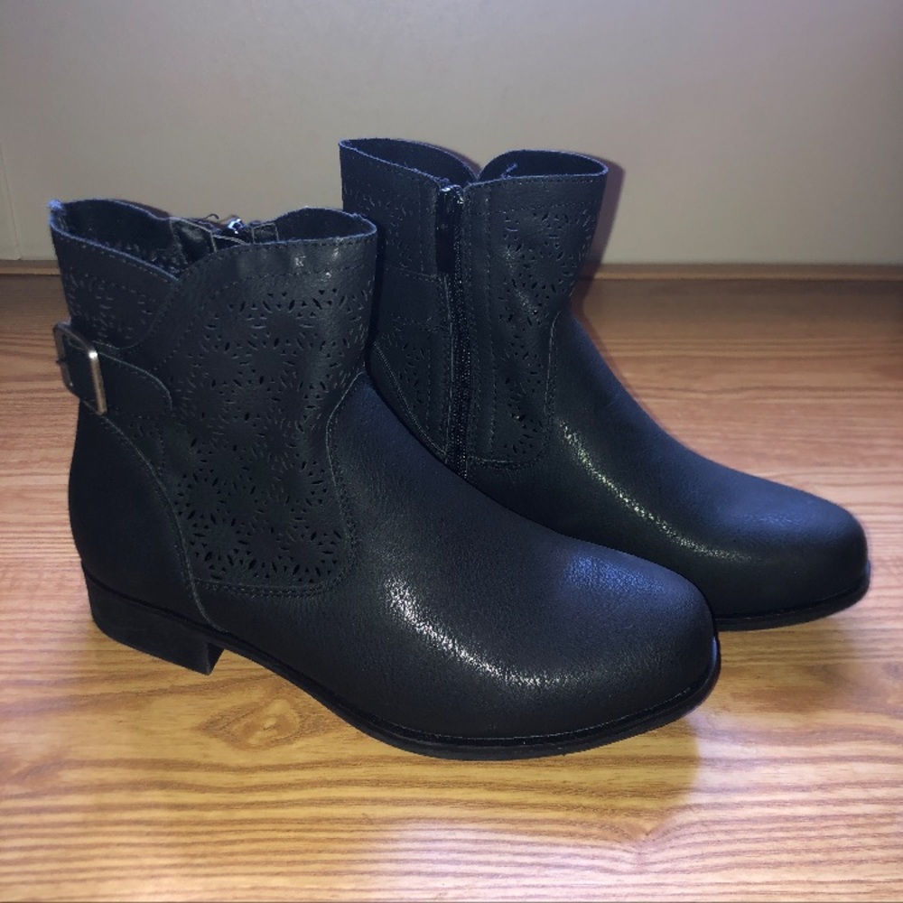 Black Boots